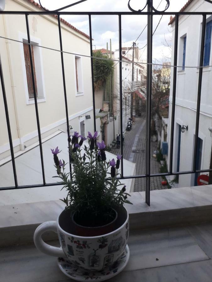 Aegina'S Flowers House Exterior foto